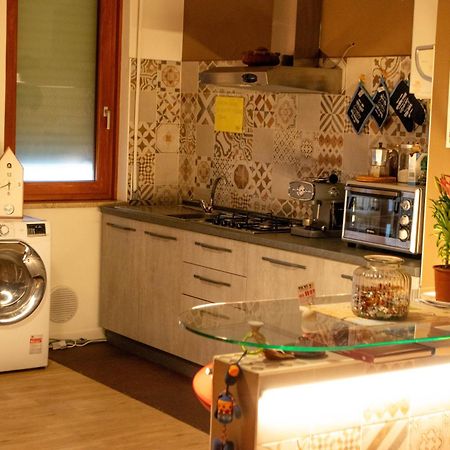 Emmanueli65 Fronte Clinica Per 4 Matrimoniale E Castello Bed & Breakfast Piacenza Luaran gambar